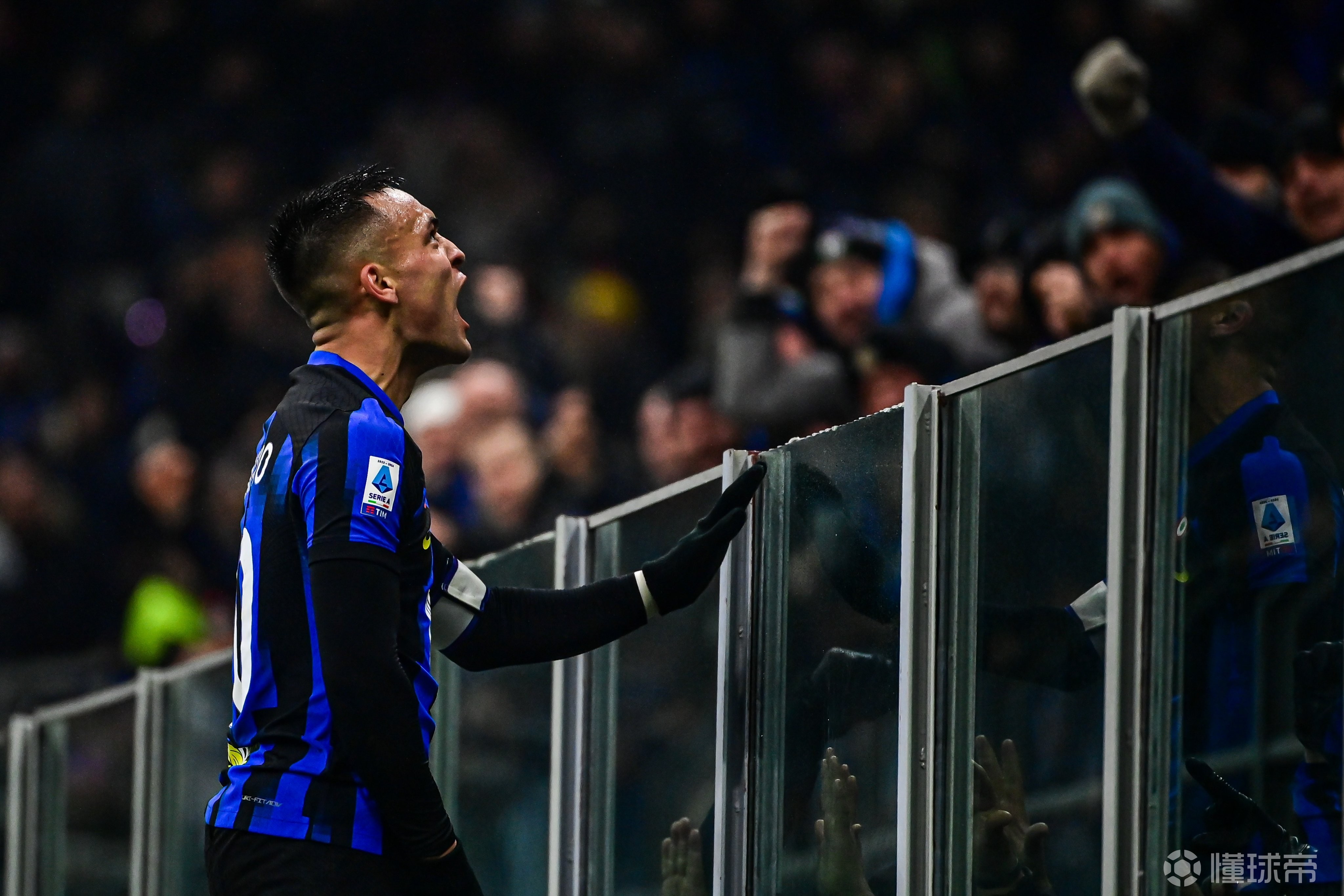 今晨体能课后；皇家社会内部沟通备战亚冠；目标明确；资深球员宣示担当(篮球亚冠球员名单)